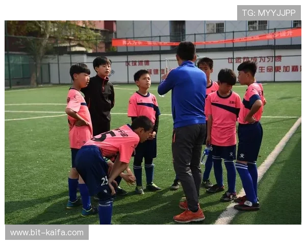 凯发足球官网分享最新的足球赛事资讯和投注技巧助你成为足球投注高手